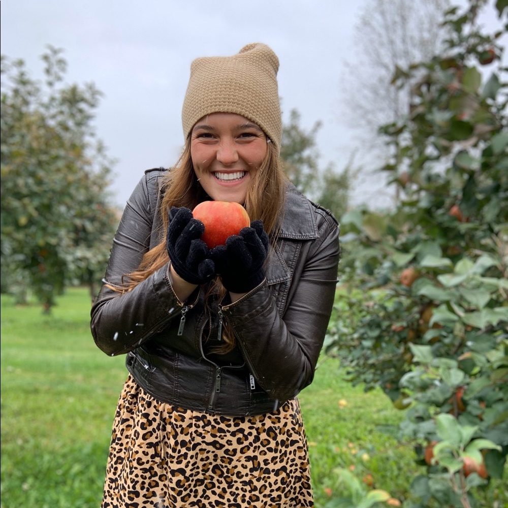 Meet your Posher, Sabrina